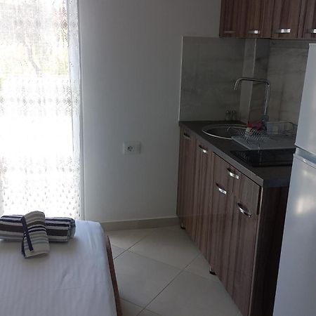 Arjan Dyli Guesthouse Ksamil Room photo